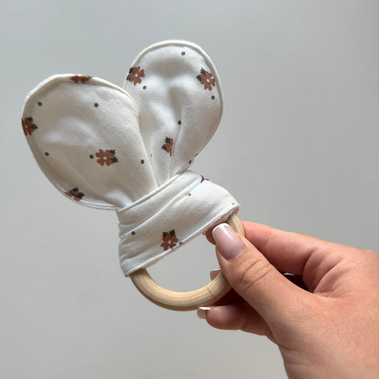 Hochet / Anneau de dentition - Fleurs marrons