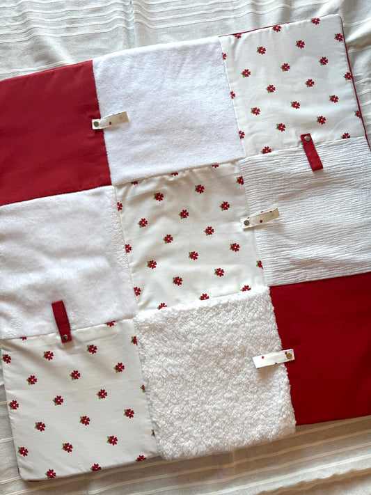 Tapis d'éveil - Fleurs rouges